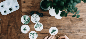 Hands painting crafts